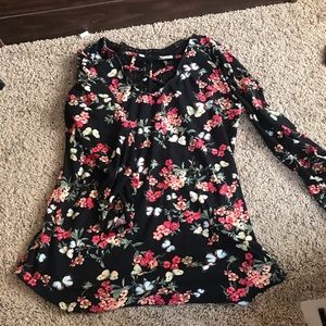 Half sleeve floral shirt